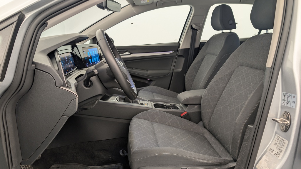 Volkswagen GOLF 8 1.0 TSI OPF 110 BVM6 LIFE
