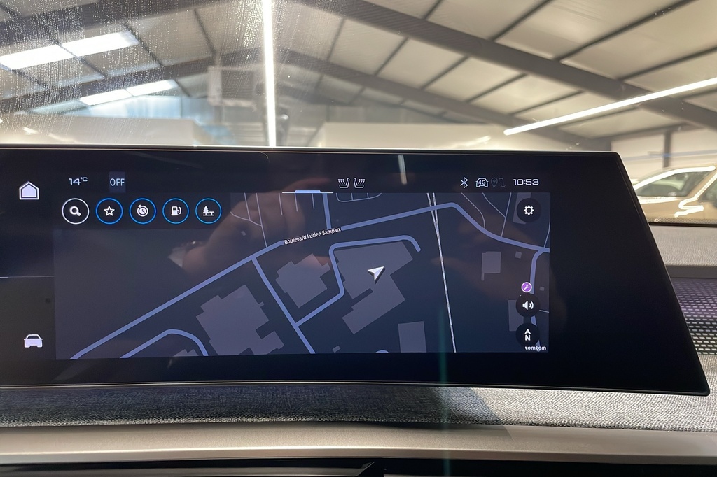 Peugeot 5008 HYBRID 145CH E-DCS6 GT