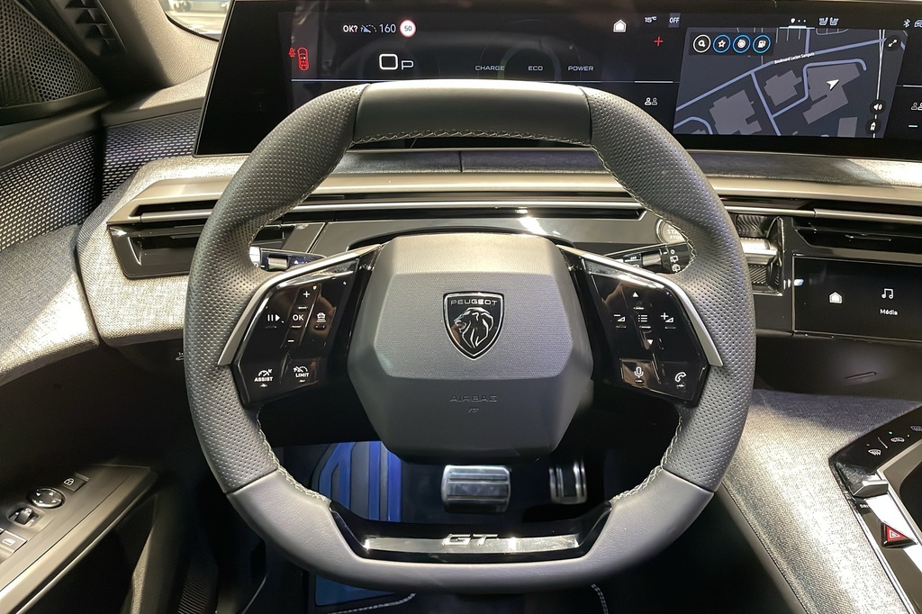 Peugeot 5008 HYBRID 145CH E-DCS6 GT