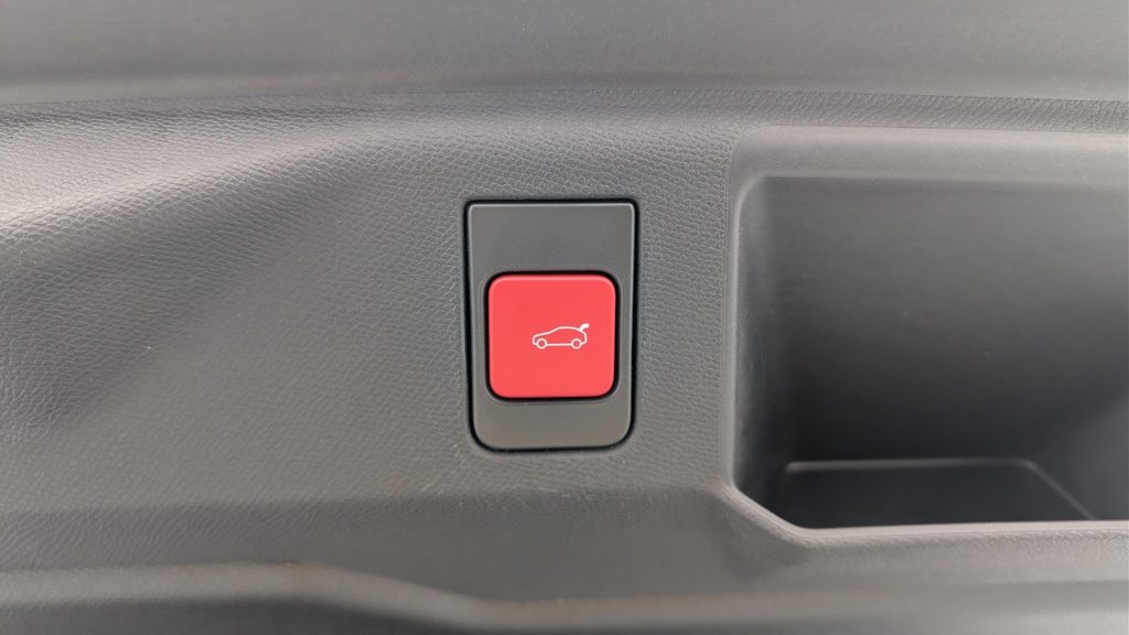 Peugeot 5008 HYBRID 145CH E-DCS6 GT