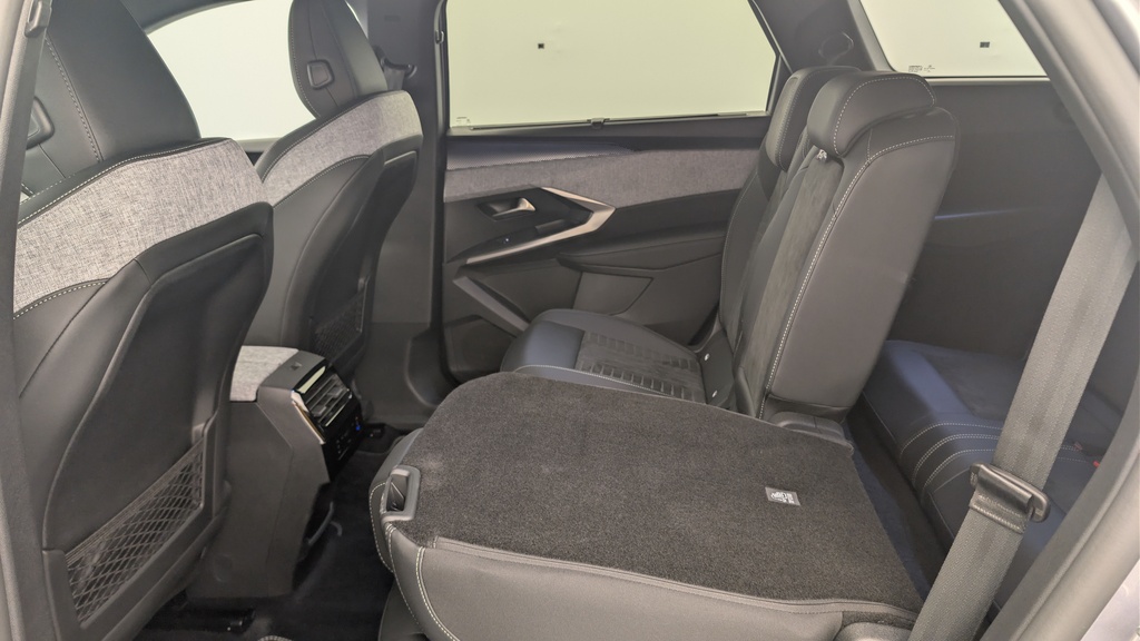Peugeot 5008 HYBRID 145CH E-DCS6 GT