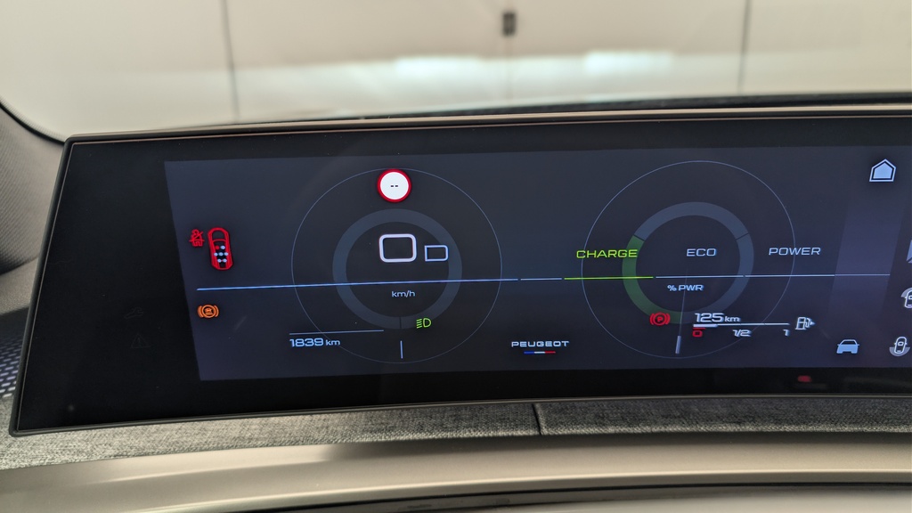 Peugeot 5008 HYBRID 145CH E-DCS6 GT