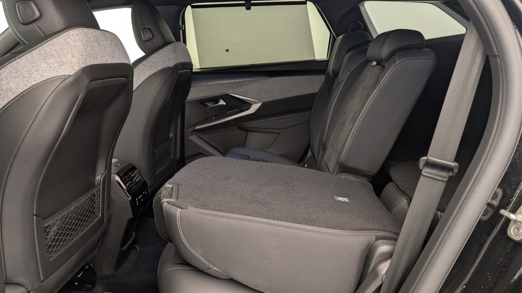 Peugeot 5008 HYBRID 145CH E-DCS6 GT