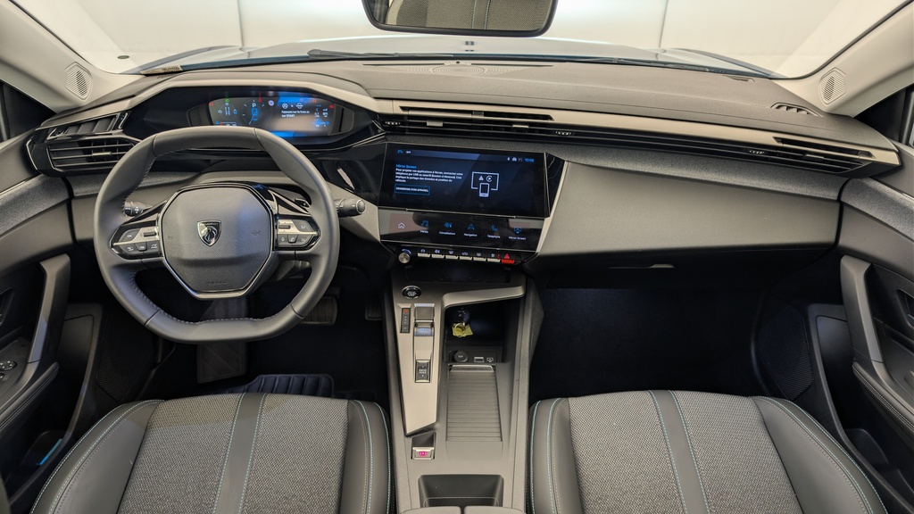 Peugeot 408 Hybrid 145 e-DCS6 Allure