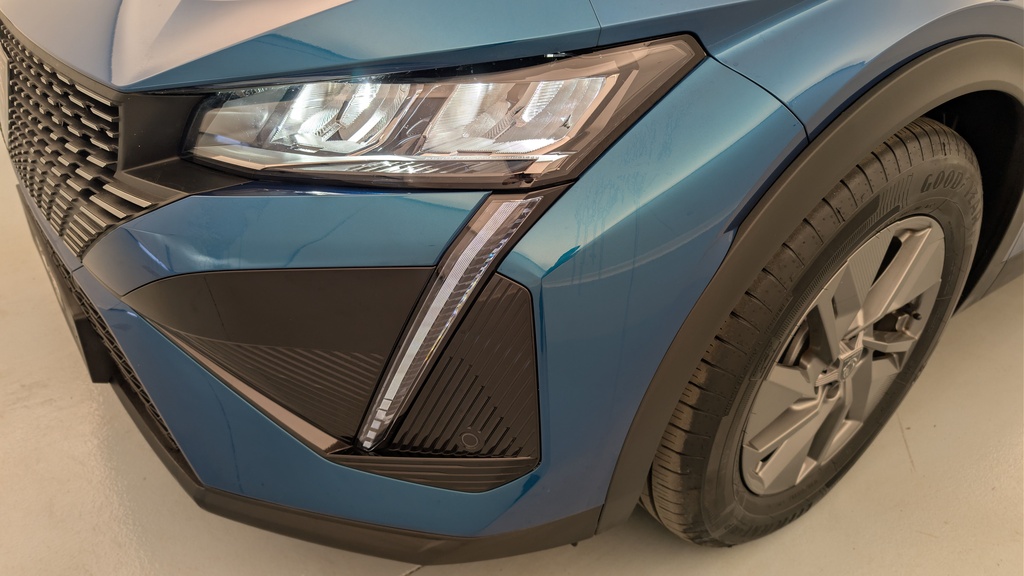 Peugeot 408 Hybrid 145 e-DCS6 Allure