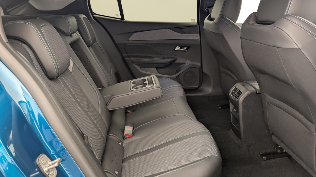 Peugeot 408 Hybrid 145 e-DCS6 Allure