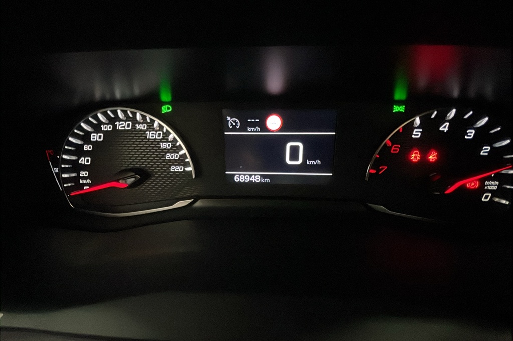 Peugeot 2008 PureTech 100 S&S BVM6 Allure