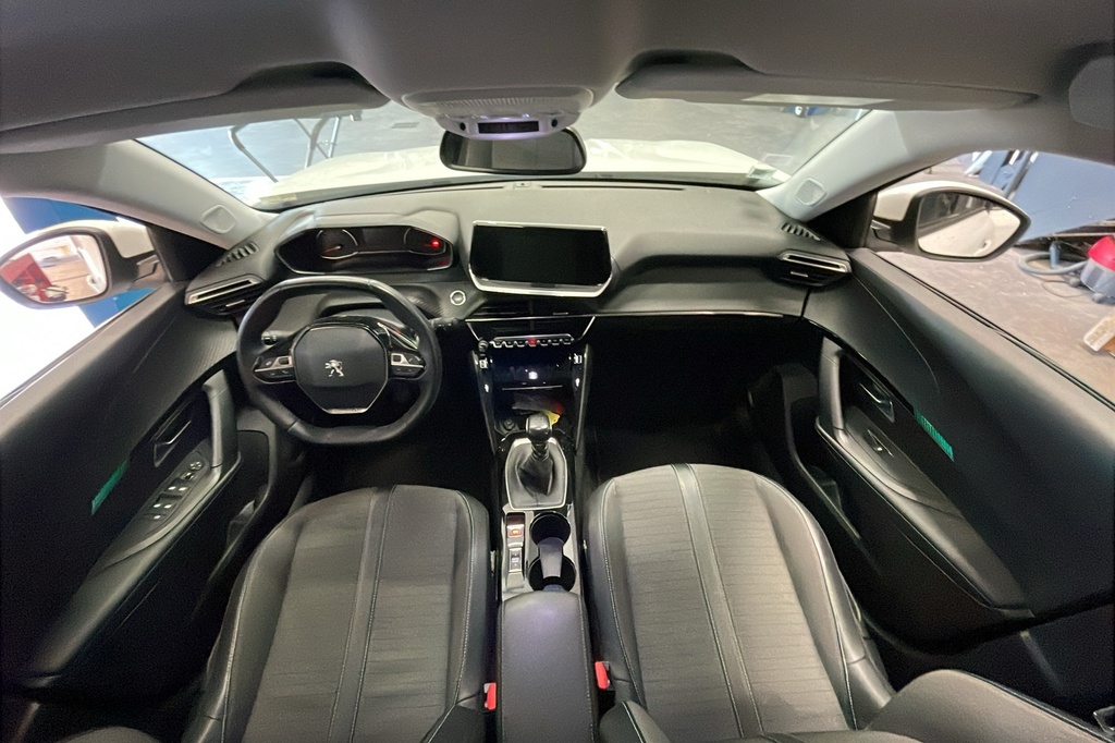 Peugeot 2008 PureTech 100 S&S BVM6 Allure