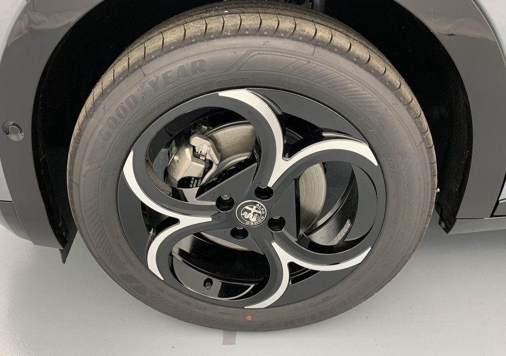 Alfa romeo Junior 1.2 Ibrida 145 ch e-DCT6 Q4 Ti
