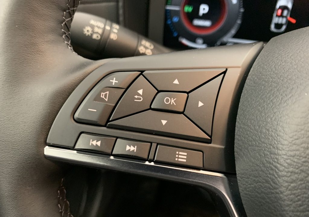 Nissan JUKE HYBRID 143 N-CONNECTA