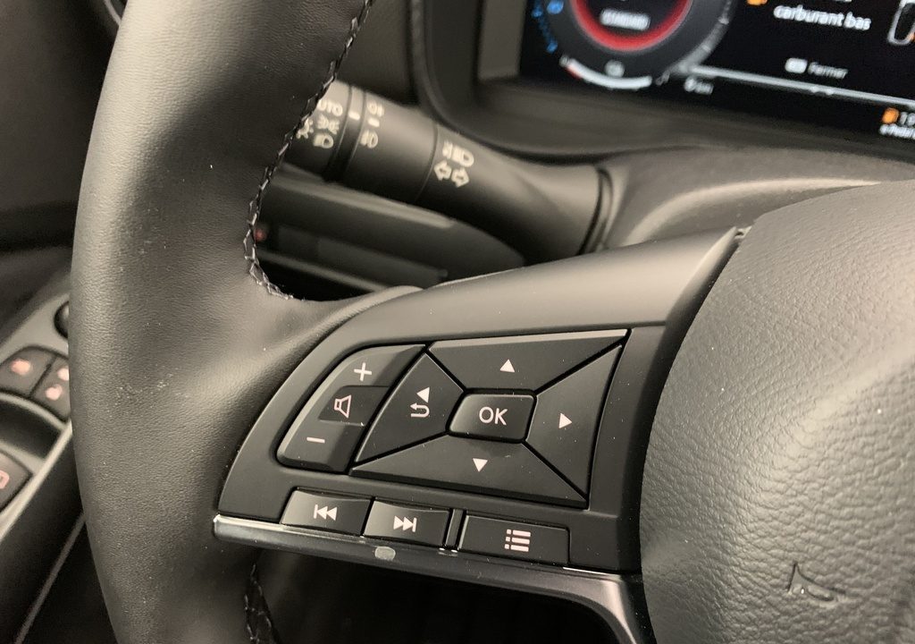 Nissan JUKE HYBRID 143 N-CONNECTA