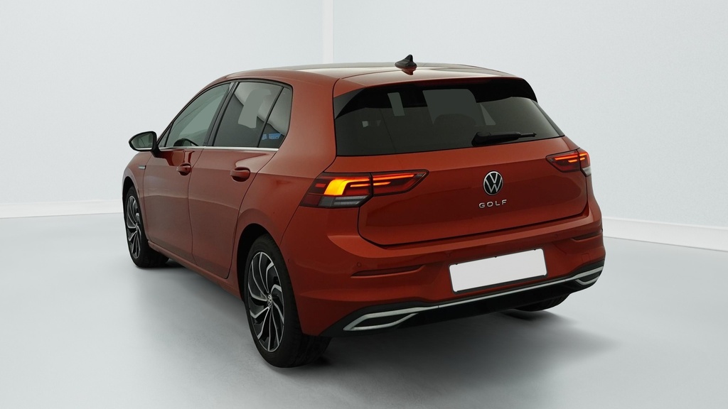Volkswagen GOLF 8 2.0 TDI SCR 150 DSG7 STYLE