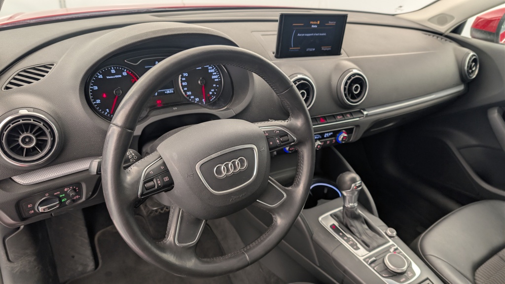 Audi A3 Berline 1.4 TFSI COD 140 AMBIENTE S TRONIC 7