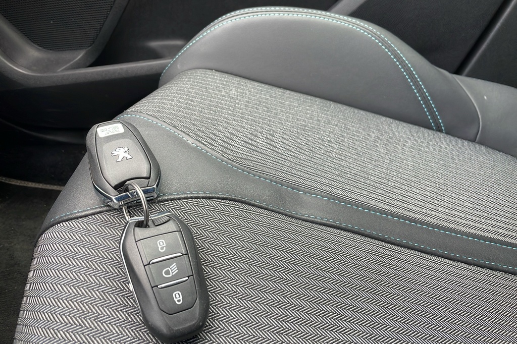 Peugeot 3008 Puretech 130ch S&S BVM6 Allure Pack