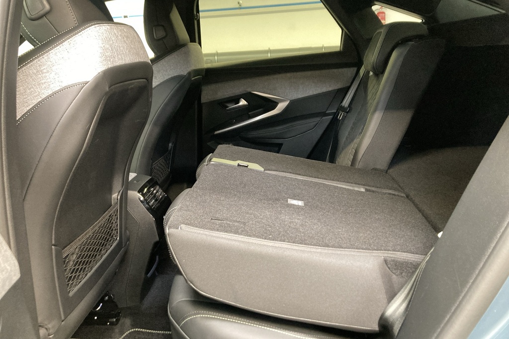 Peugeot 3008 Hybrid 145 e-DCS6 GT