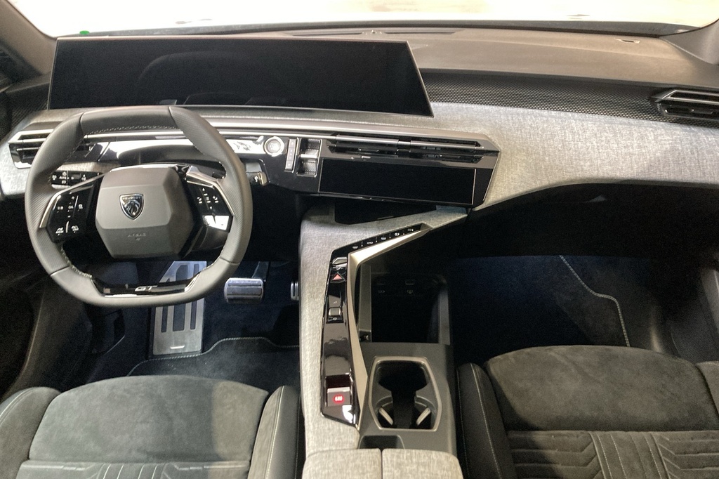 Peugeot 3008 Hybrid 145 e-DCS6 GT