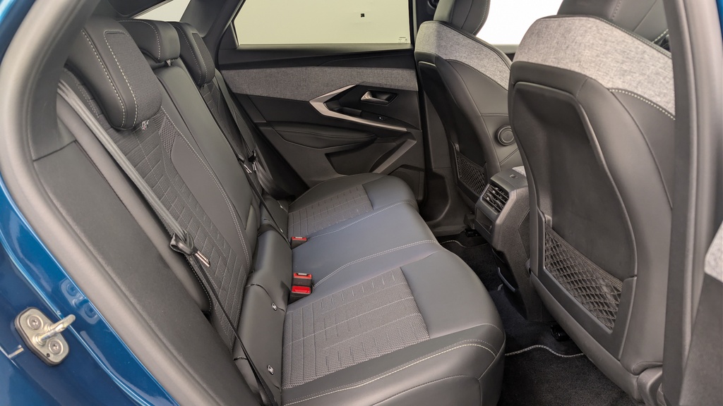 Peugeot 3008 Hybrid 145 e-DCS6 GT