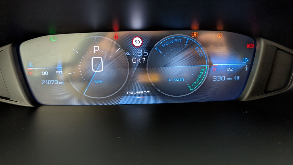 Peugeot 408 Hybrid 136 e-DCS6 Allure