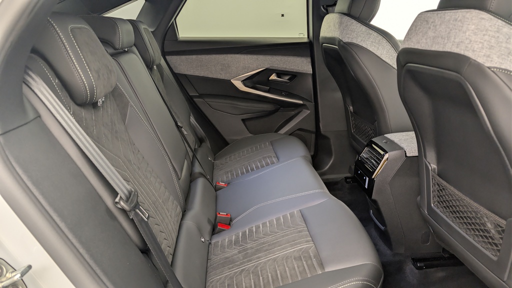 Peugeot 3008 Hybrid 145 e-DCS6 GT