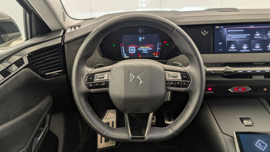 Ds DS4 PureTech 130 EAT8 Etoile – Alcantara