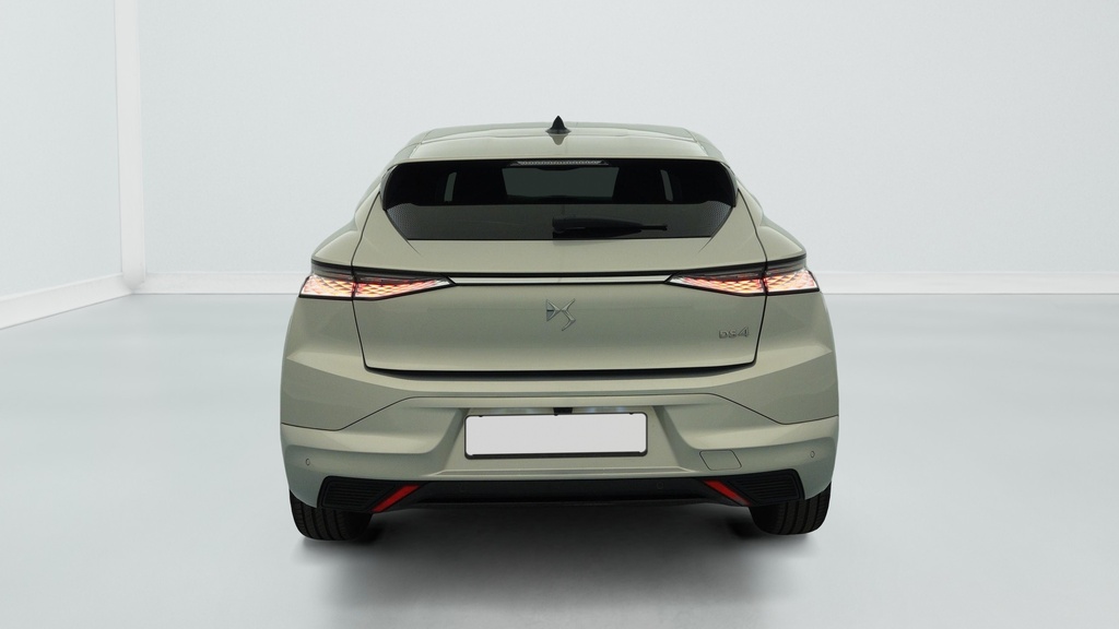 Ds DS4 PureTech 130 EAT8 Etoile – Alcantara