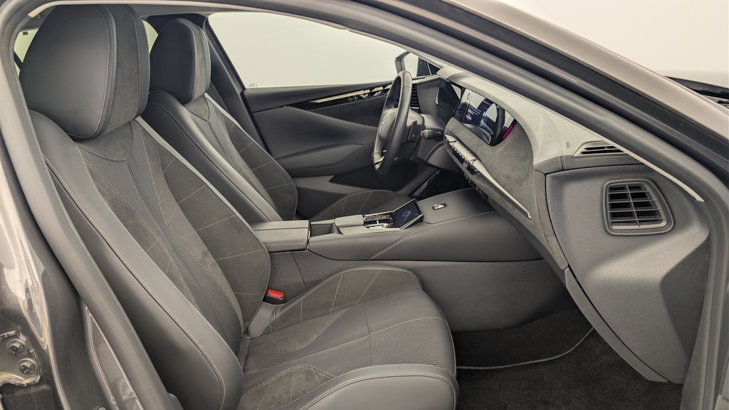 Ds DS4 Hybride 145 e-DCT6 Etoile – Alcantara
