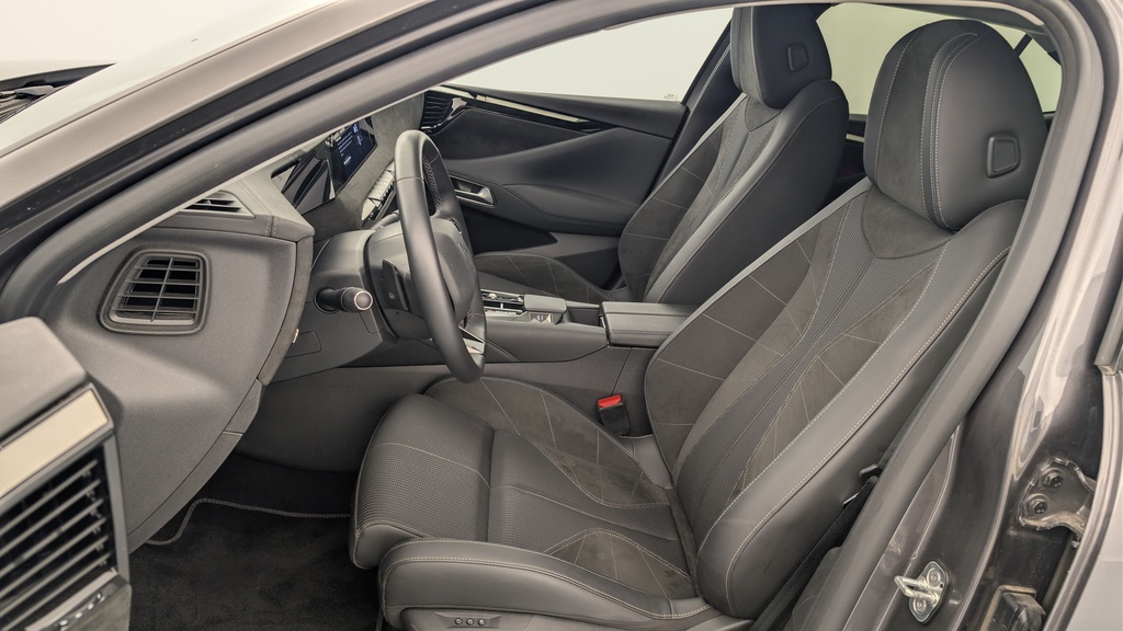 Ds DS4 Hybride 145 e-DCT6 Etoile – Alcantara