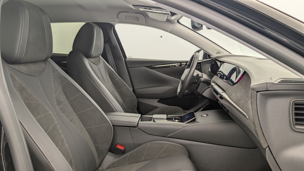 Ds DS4 Hybride 145 e-DCT6 Etoile – Alcantara