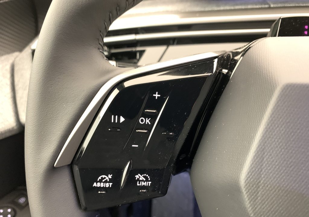 Peugeot 5008 HYBRID 145 CH E-DCS6 ALLURE