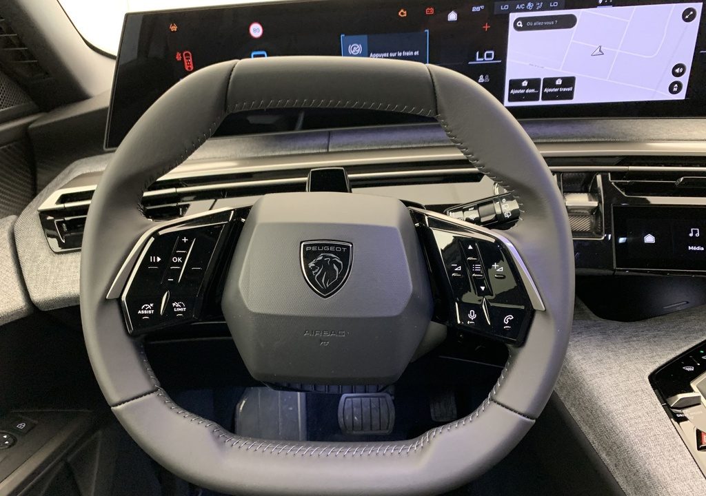 Peugeot 5008 HYBRID 145 CH E-DCS6 ALLURE