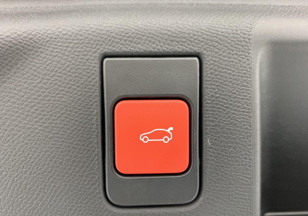 Peugeot 5008 HYBRID 145CH E-DCS6 GT