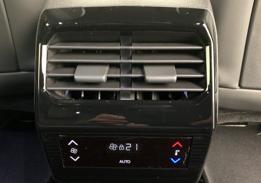 Peugeot 5008 HYBRID 145CH E-DCS6 GT