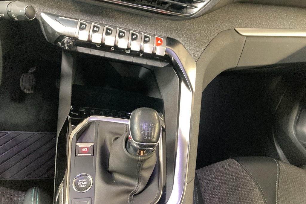 Peugeot 3008 PureTech 130ch S&S BVM6 Allure Pack