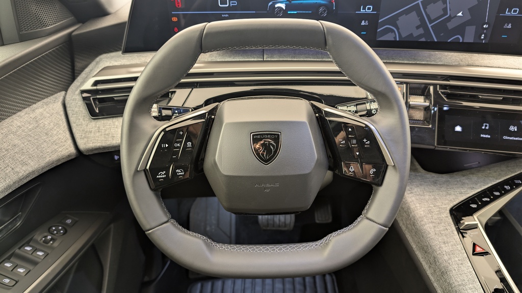 Peugeot 5008 HYBRID 145 CH E-DCS6 ALLURE