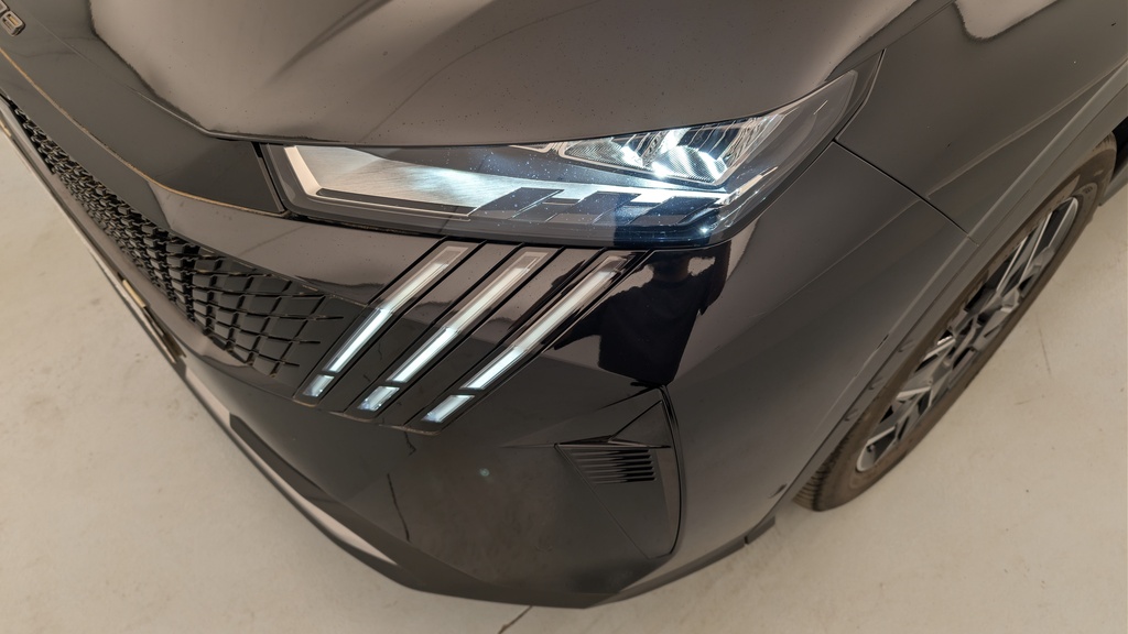 Peugeot 5008 HYBRID 145 CH E-DCS6 ALLURE