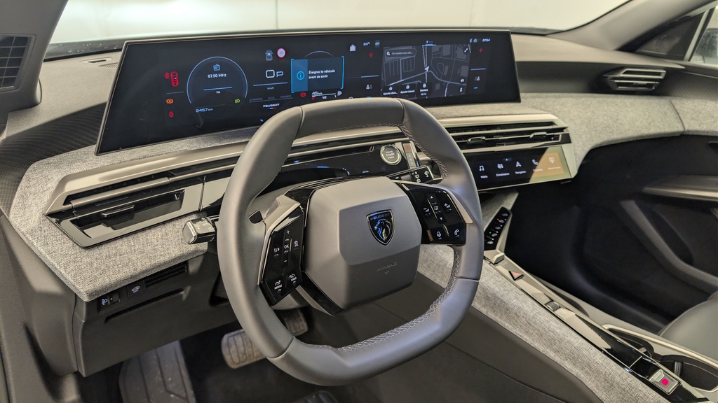 Peugeot 5008 HYBRID 145 CH E-DCS6 ALLURE