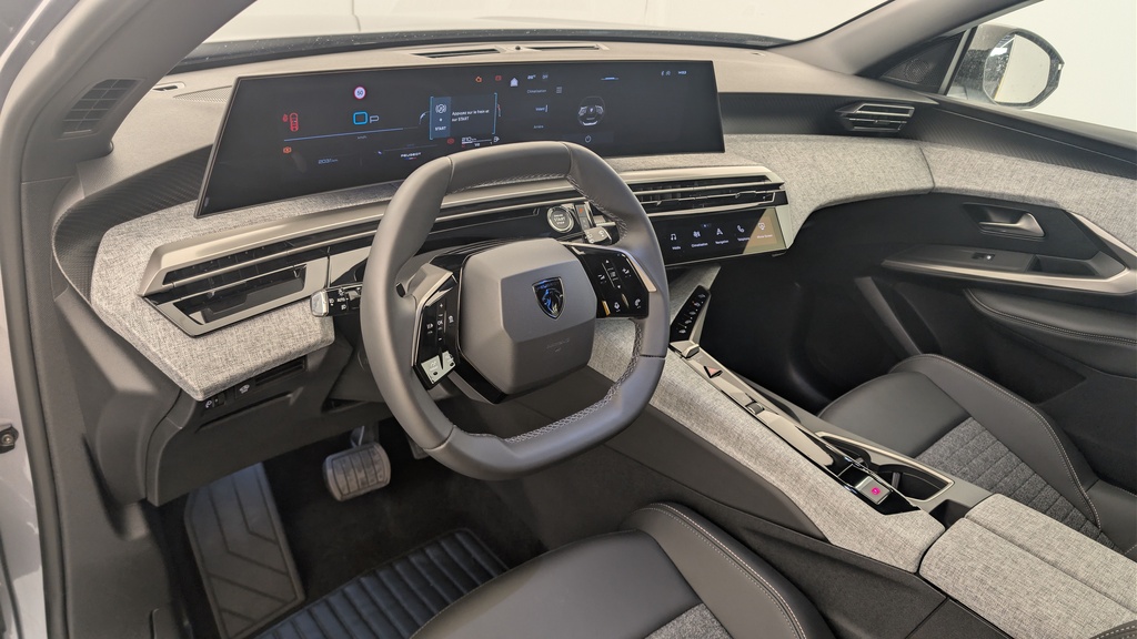 Peugeot 5008 HYBRID 145 CH E-DCS6 ALLURE