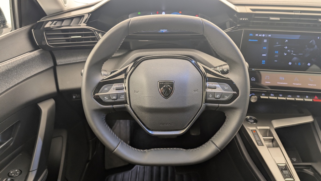 Peugeot 408 Hybrid 145 e-DCS6 Allure