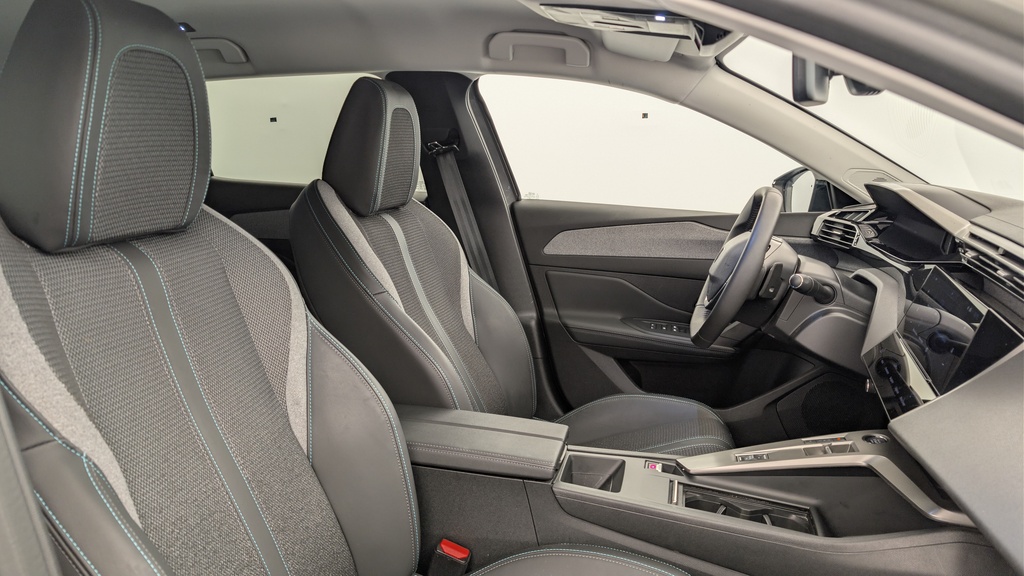 Peugeot 408 Hybrid 145 e-DCS6 Allure