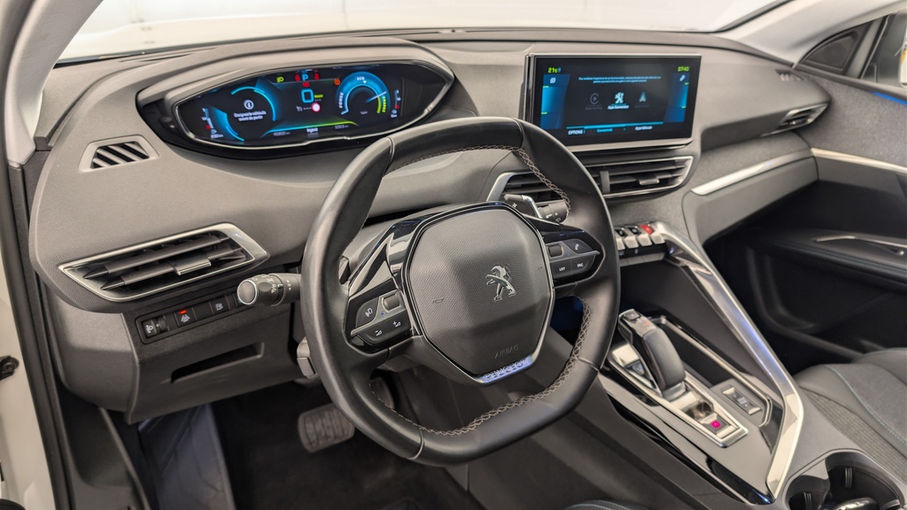 Peugeot 3008 HYBRID 225 E-EAT8 ALLURE PACK