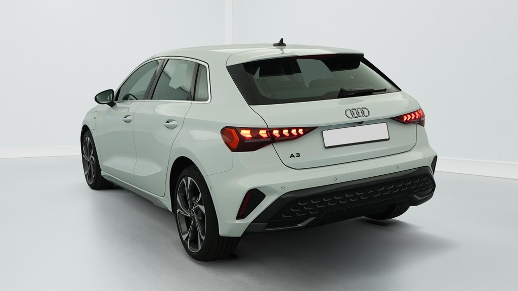 Audi A3 SPORTBACK TFSI e Hybride rechargeable 204 S tronic 6 S line