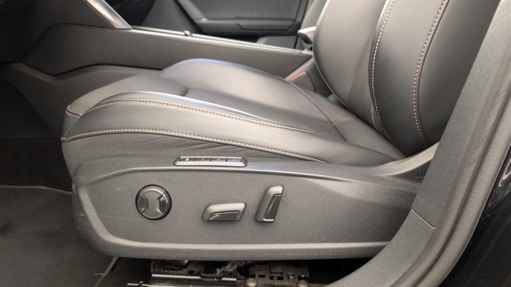 Cupra Formentor 1.4 e-HYBRID 204 ch DSG6 Business Edition