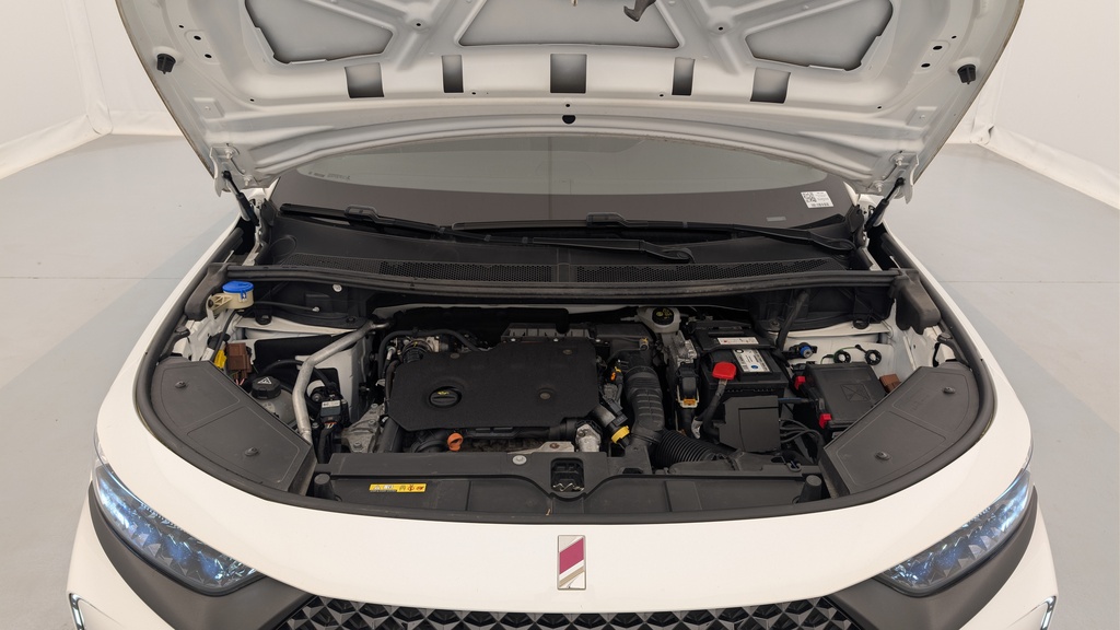 Ds DS7 Crossback BlueHDi 130 EAT8 Performance Line