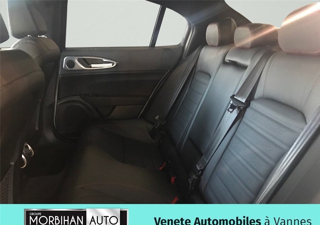 ALFA ROMEO Giulia MY23 2.2 Diesel 210ch AT8 Q4 COMP 2.2 210 CH AT8 Q4