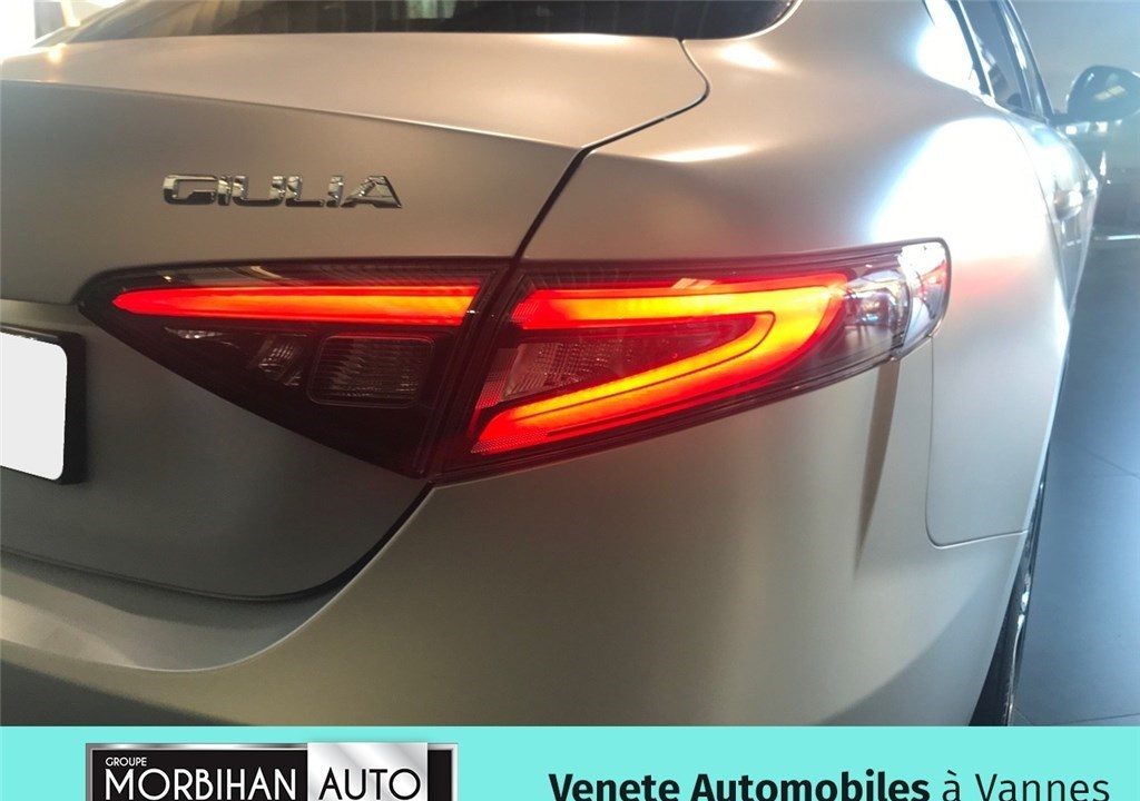 ALFA ROMEO Giulia MY23 2.2 Diesel 210ch AT8 Q4 COMP 2.2 210 CH AT8 Q4