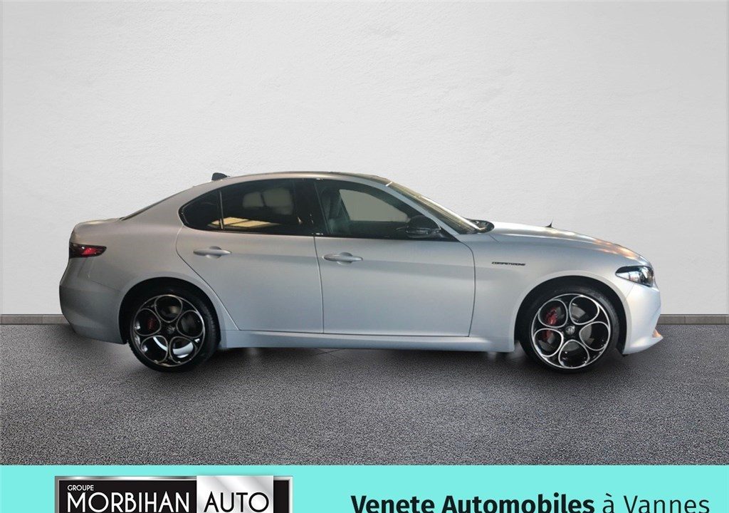 ALFA ROMEO Giulia MY23 2.2 Diesel 210ch AT8 Q4 COMP 2.2 210 CH AT8 Q4